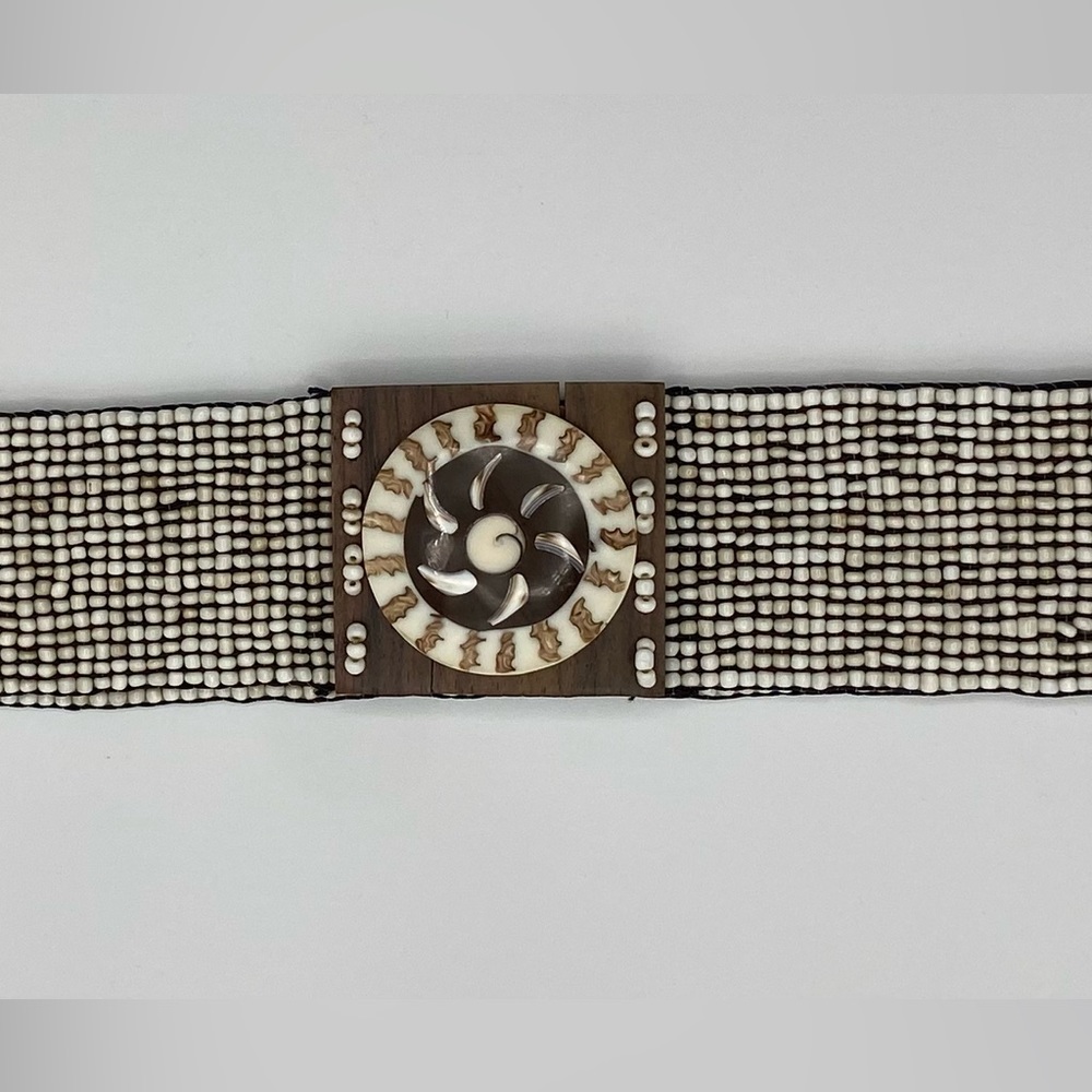 Vintage Teak Wood Beaded
Belt Womens 8-10 Slightly
Stretchy Spiral Embellished